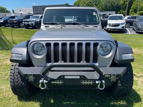Used 2018 Jeep Wrangler Unlimited Sport AWD/4WD image 5