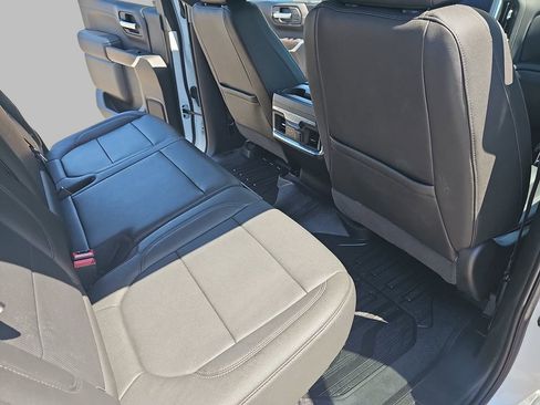 Certified 2022 GMC Sierra 1500 SLT w/ SLT Premium Package AWD/4WD image 14