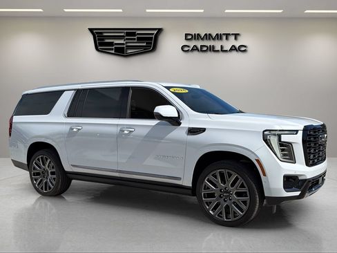 Used 2026 GMC Yukon XL Denali Ultimate AWD/4WD image 7