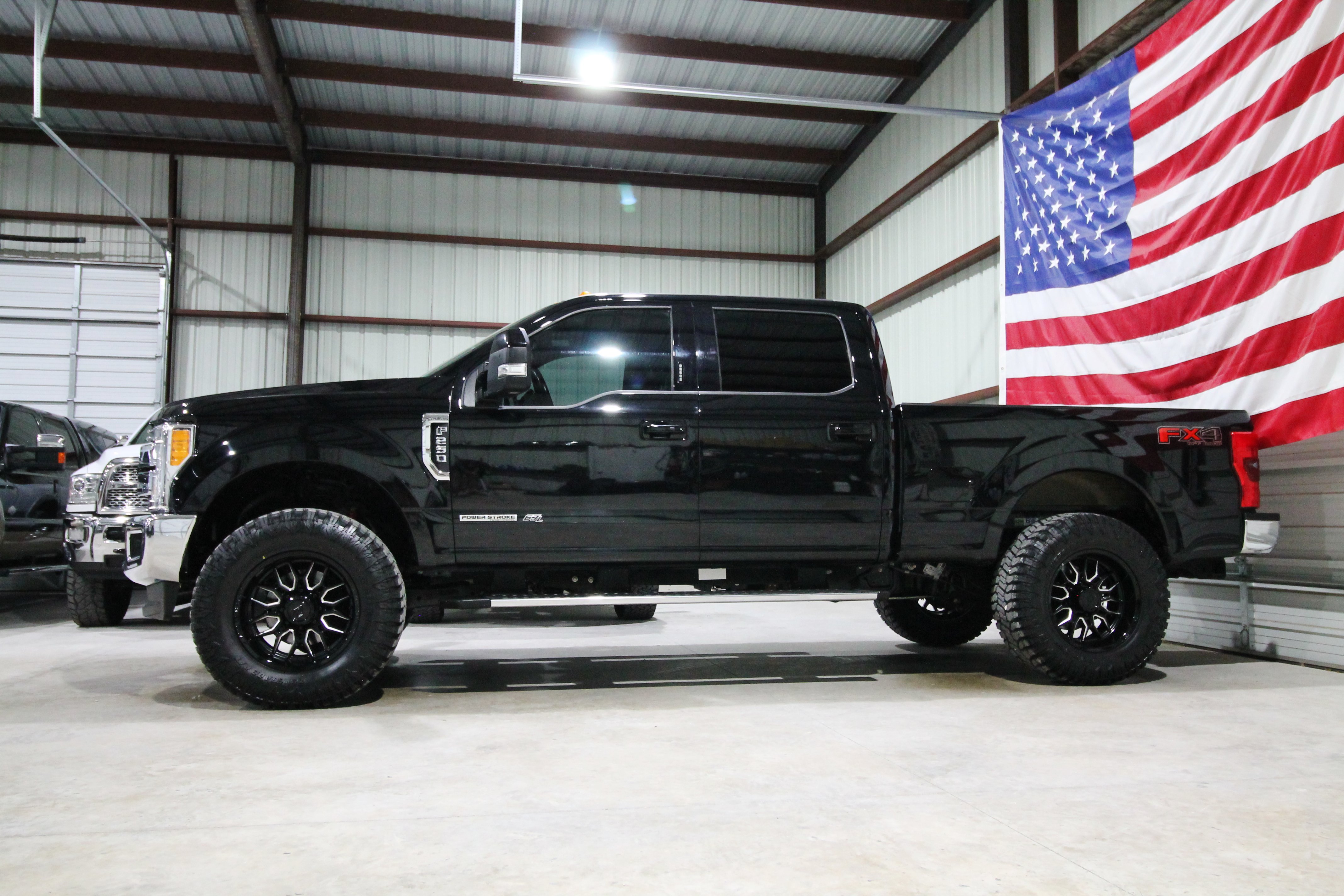 Used 2017 Ford F250 Lariat w/ Lariat Ultimate Package AWD/4WD image 5