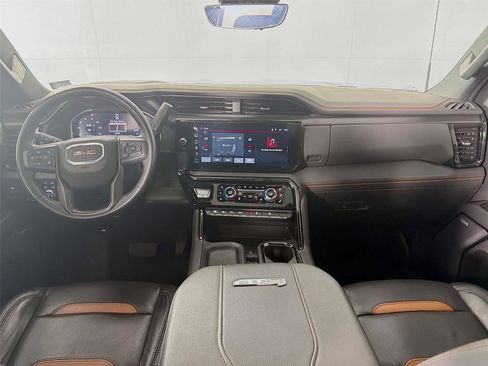 Used 2024 GMC Sierra 3500 AT4 w/ AT4 Premium Plus Package AWD/4WD image 26