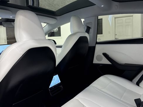 Used 2025 Tesla Model 3 Long Range image 15