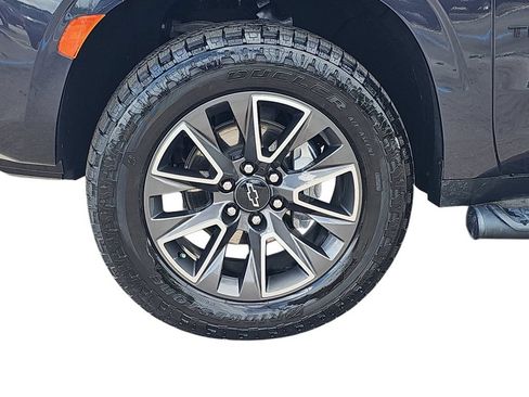 Used 2023 Chevrolet Tahoe Z71 w/ Luxury Package AWD/4WD image 31