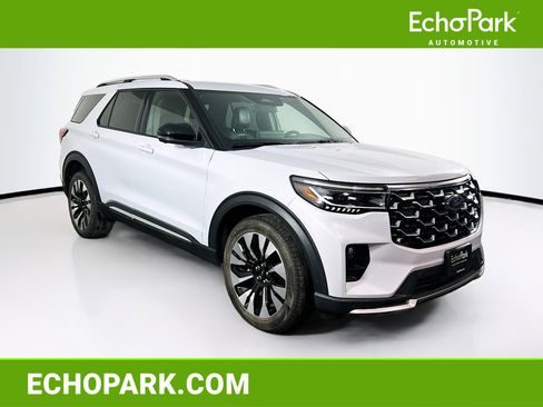 Used 2025 Ford Explorer Platinum w/ LUX Leather Package image 1