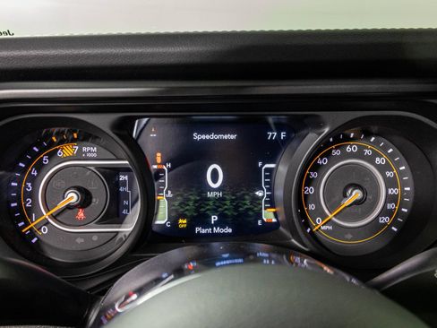 New 2026 Jeep Wrangler Unlimited Sahara AWD/4WD image 32