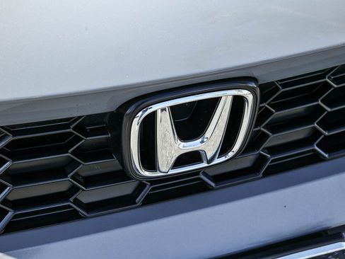 Used 2025 Honda Civic Sport image 16