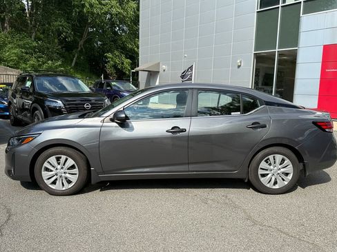Used 2025 Nissan Sentra S FWD image 3
