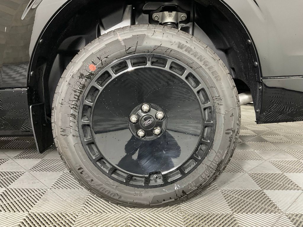 New 2026 Ford Maverick Lobo AWD/4WD image 10