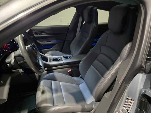 Used 2022 Porsche Taycan 4S image 5