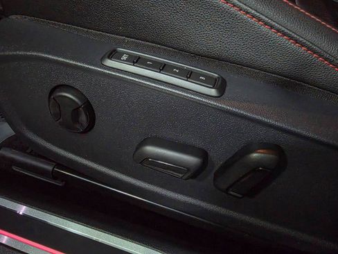 Used 2023 Volkswagen Jetta GLI Autobahn image 29