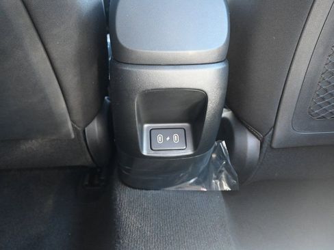 Used 2025 Hyundai Elantra SEL w/ Cargo Package image 13