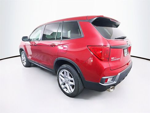 Used 2024 Honda Passport EX-L image 5