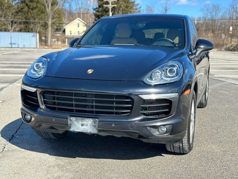 Used 2015 Porsche Cayenne Diesel image 3