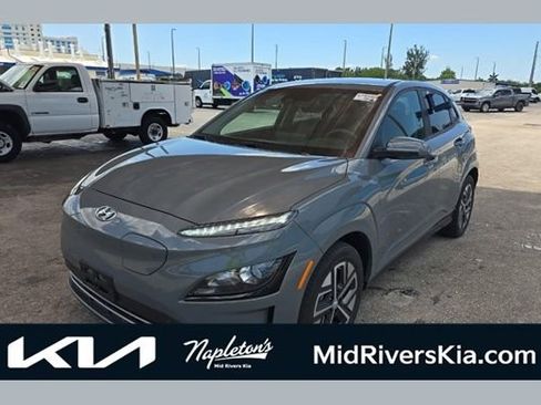 Used 2023 Hyundai Kona SE w/ Cargo Package FWD image 1