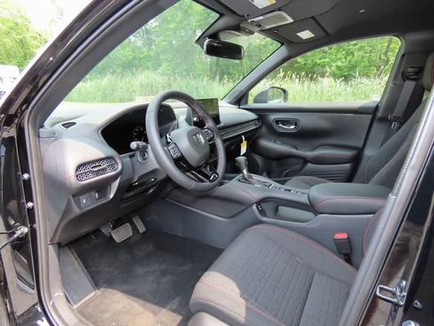 New 2026 Honda HR-V Sport image 2