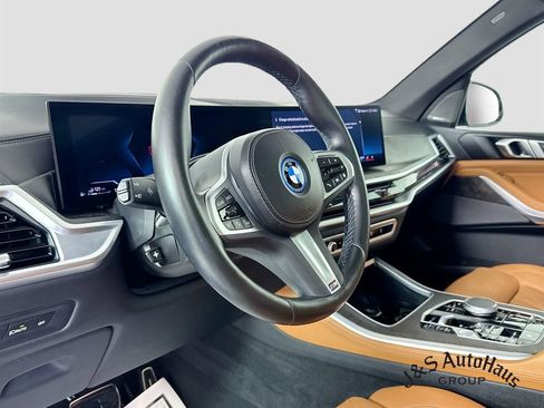 Used 2024 BMW X5 xDrive50e w/ M Sport Package AWD/4WD image 9