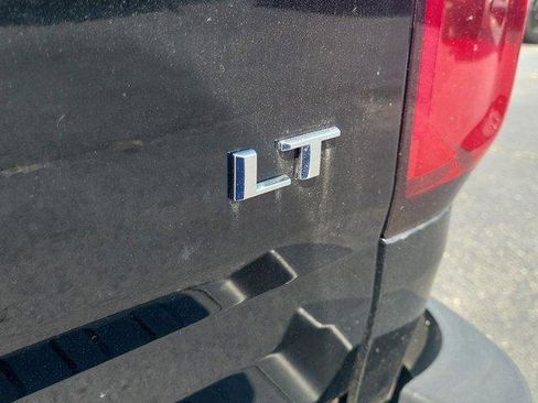 Used 2022 Chevrolet Colorado LT w/ Fleet Safety Package image 5