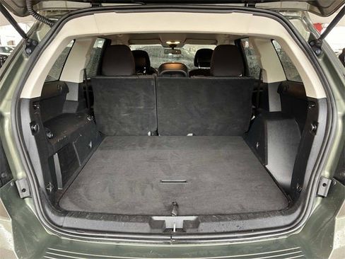 Used 2017 Dodge Journey SE image 16