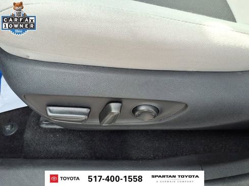 Used 2025 Toyota RAV4 XLE AWD/4WD image 16