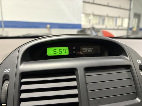 Used 2008 Kia Spectra EX image 16