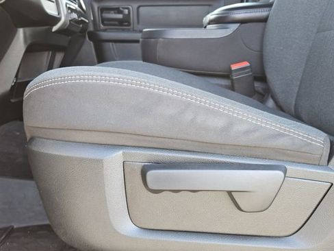 Used 2024 RAM 3500 Tradesman w/ Chrome Appearance Group image 23