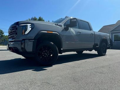 Used 2024 GMC Sierra 2500 AT4 w/ Technology Package