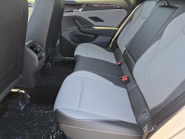 New 2026 Volkswagen Tiguan SE R-Line FWD image 7