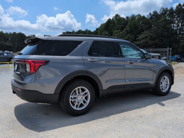New 2026 Ford Explorer Active RWD image 4