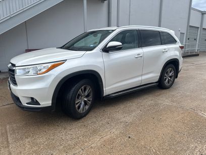 Used 2014 Toyota Highlander XLE