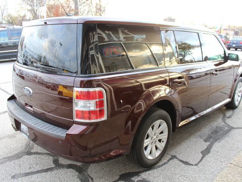 Used 2009 Ford Flex SE image 9