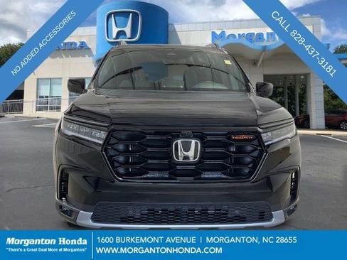 New 2025 Honda Pilot TrailSport image 12