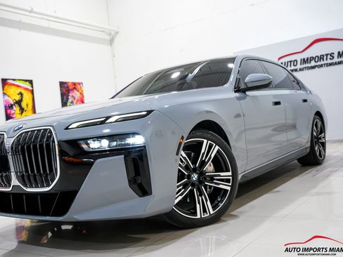 Used 2023 BMW 740i RWD image 37