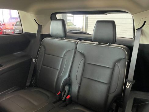 Used 2017 GMC Acadia Denali w/ LPO, Floor Liner Package image 22