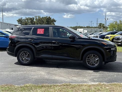 Certified 2025 Nissan Rogue S image 5