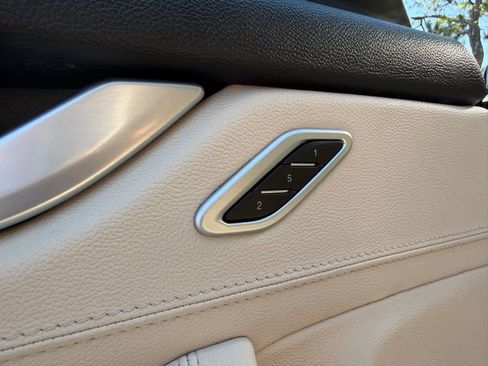 Used 2022 Maserati Levante GT AWD/4WD image 14