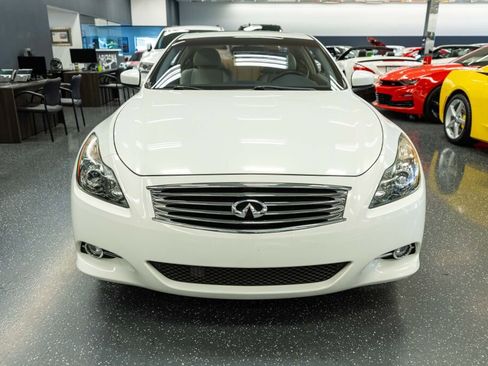 Used 2011 INFINITI G37 Journey w/ Premium Pkg image 2