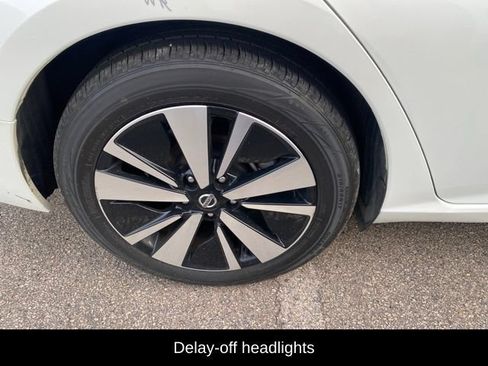 Used 2022 Nissan Altima 2.5 SV FWD image 8