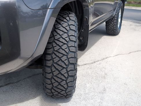 Used 2015 Toyota 4Runner SR5 image 12