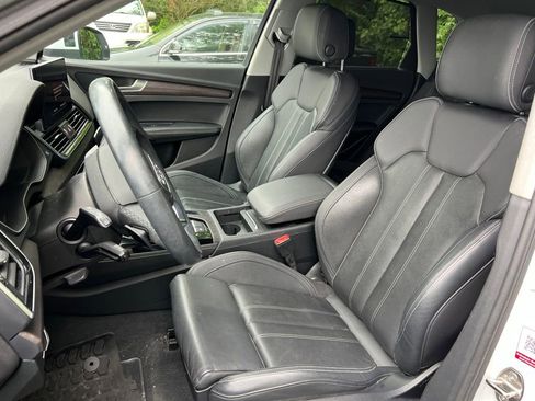 Used 2021 Audi Q5 2.0T Premium Plus w/ Premium Plus Package AWD/4WD image 9