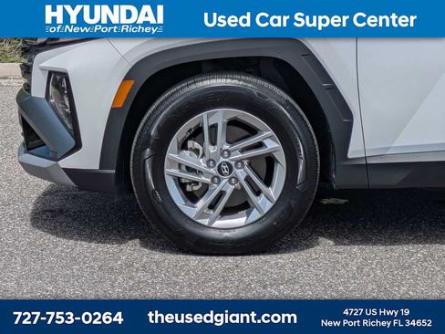 Used 2025 Hyundai Tucson SE FWD image 10