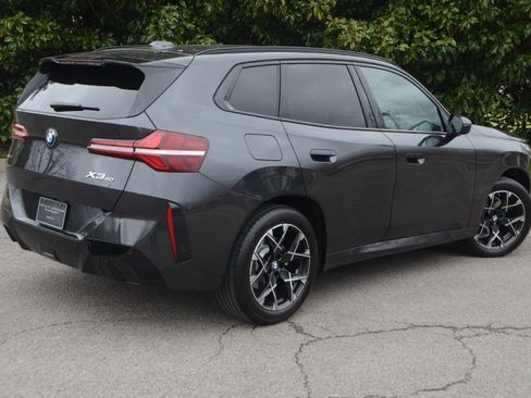 Used 2025 BMW X3 xDrive30i image 3