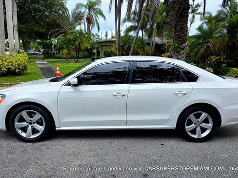 Used 2015 Volkswagen Passat 1.8T Limited Edition FWD image 11