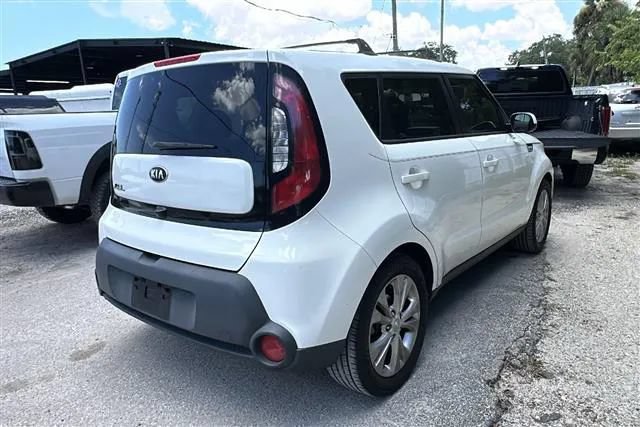 Used 2015 Kia Soul + FWD image 4