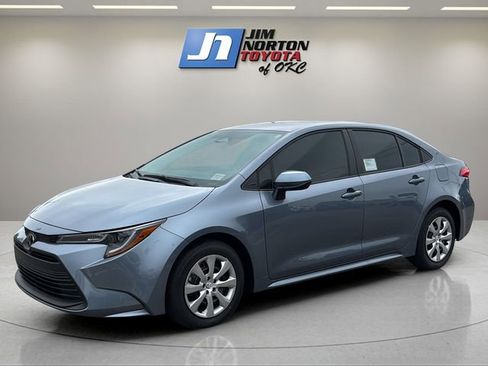 New 2026 Toyota Corolla LE FWD image 1