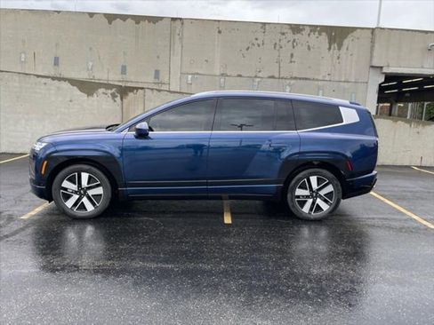 New 2026 Hyundai Ioniq 9 SEL image 2