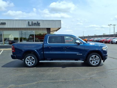 Used 2023 RAM 1500 Limited w/ Body Color Bumper Group AWD/4WD image 2