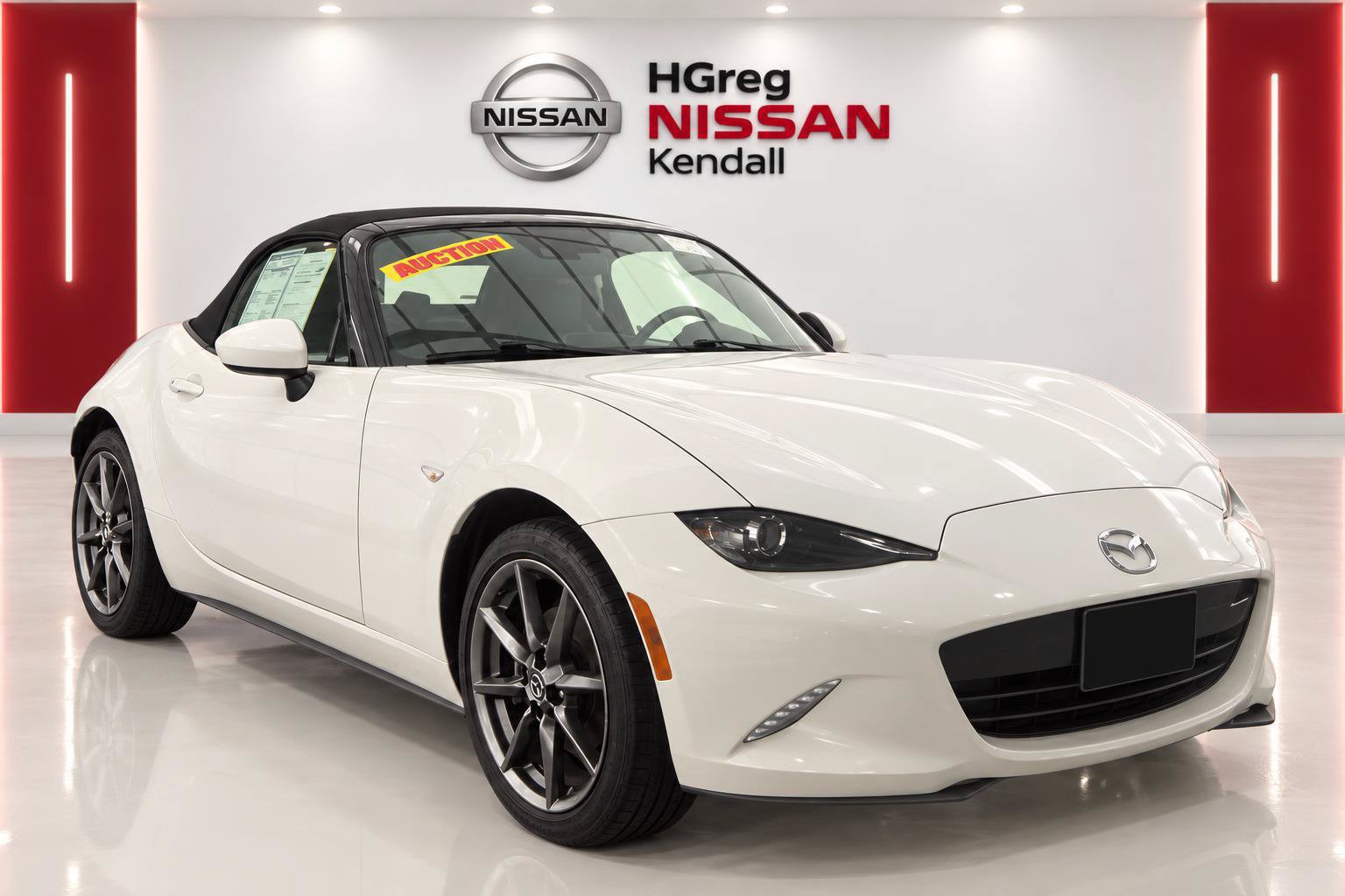Used 2016 MAZDA MX-5 Miata Grand Touring RWD image 3