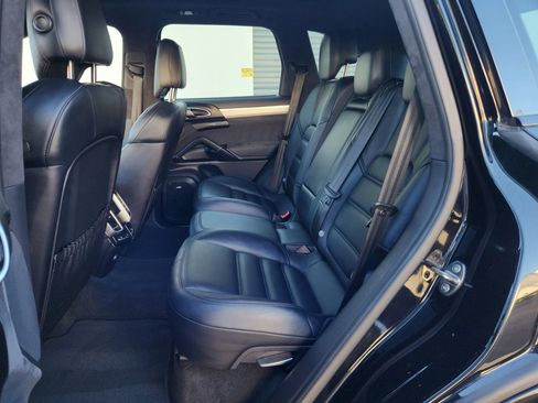 Used 2016 Porsche Cayenne GTS w/ Premium Package Plus AWD/4WD image 22