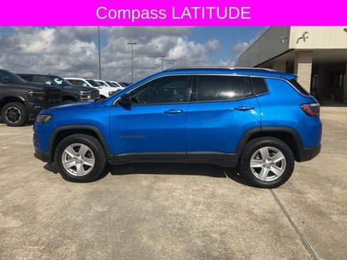 Used 2022 Jeep Compass Latitude image 4