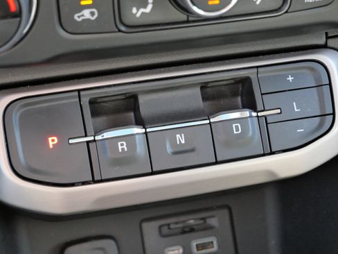 Used 2023 GMC Acadia Denali w/ Denali Ultimate Package image 24